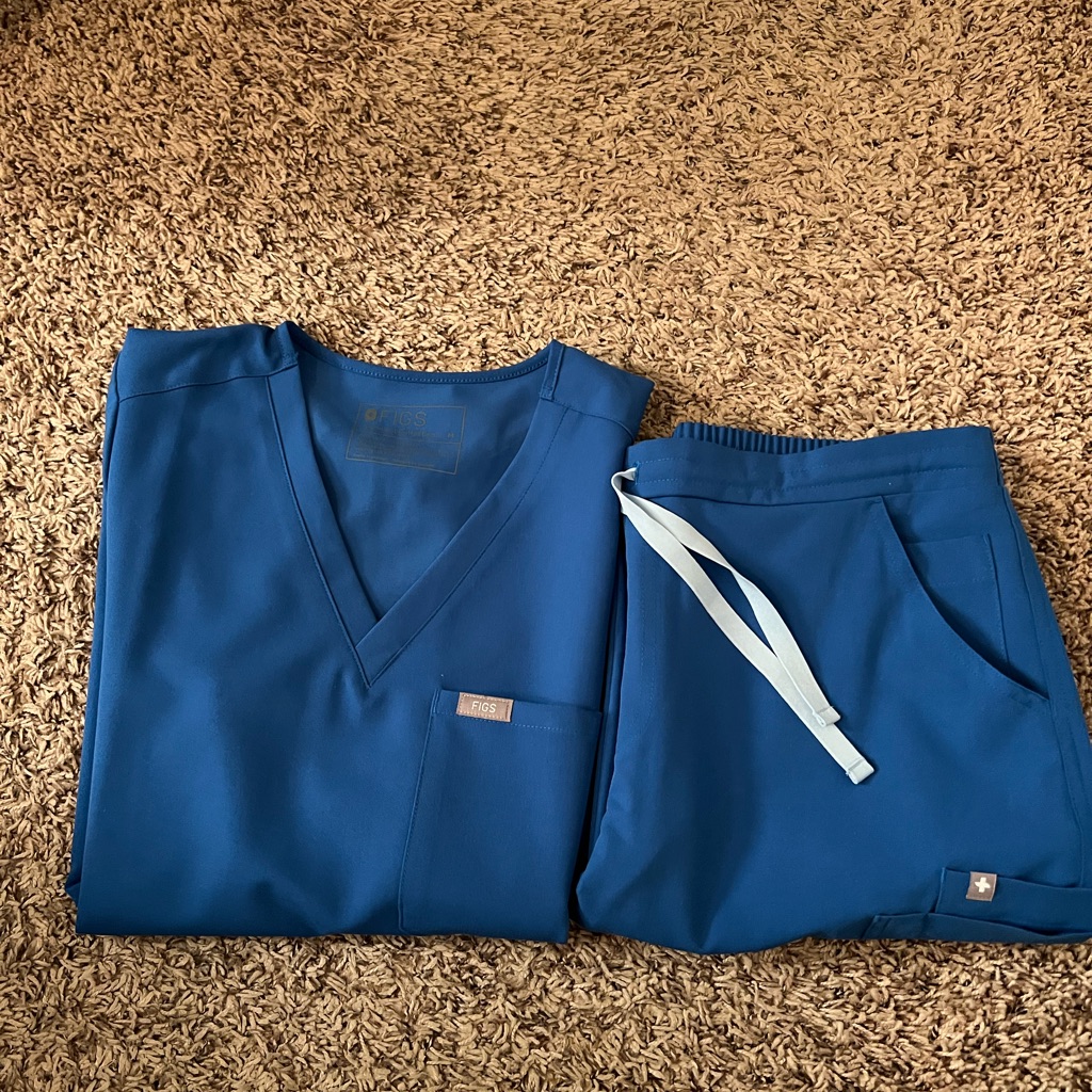 Figs Women's Scrub Set In Deep Royal Blue